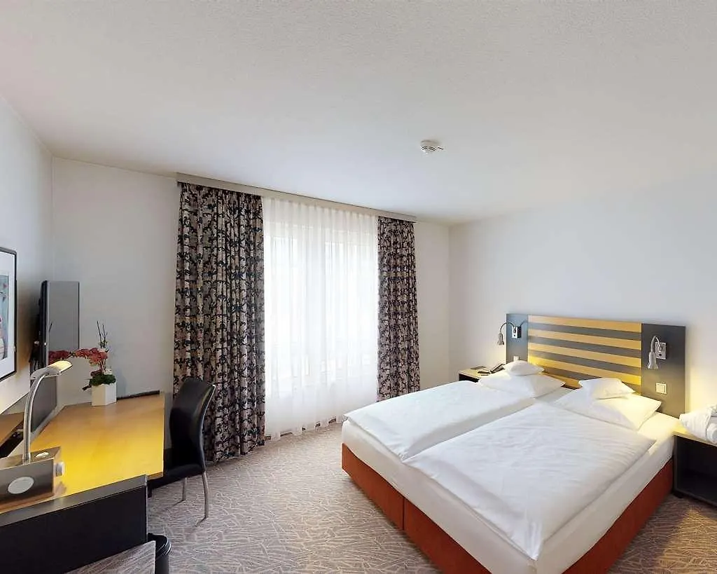 Lindner Hotel Frankfurt Hochst フランクフルト 0*,  ドイツ