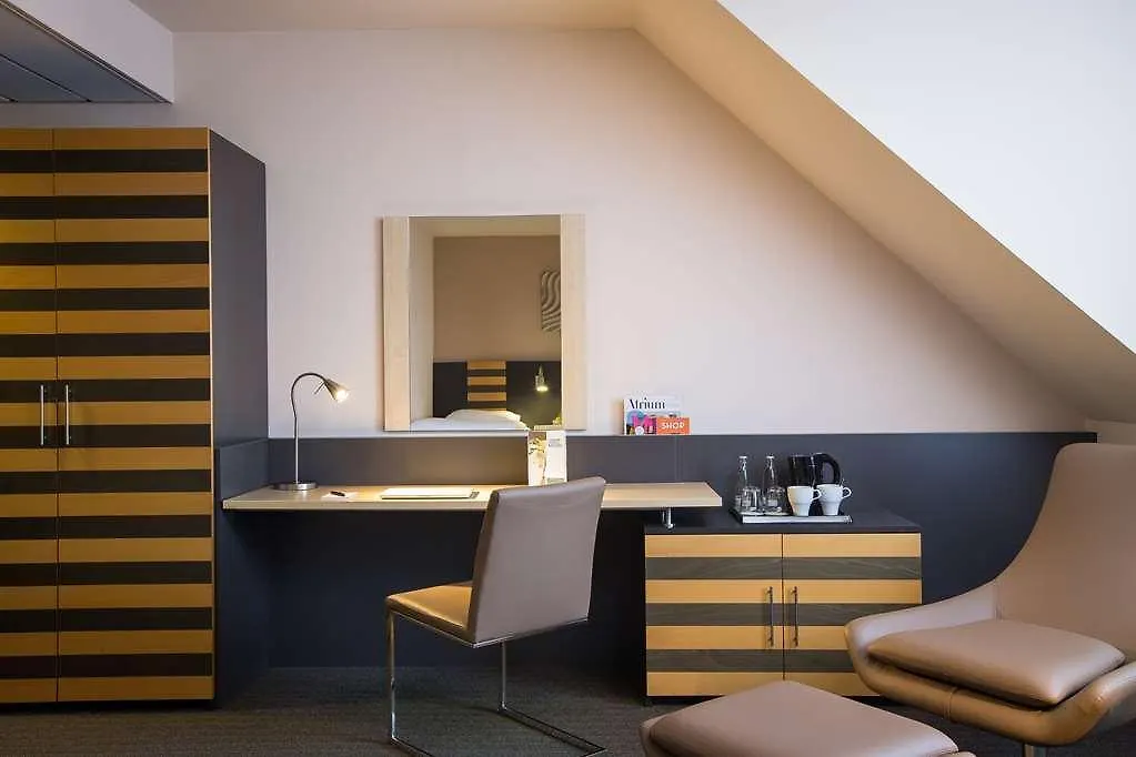 Lindner Hotel Frankfurt Hochst フランクフルト
