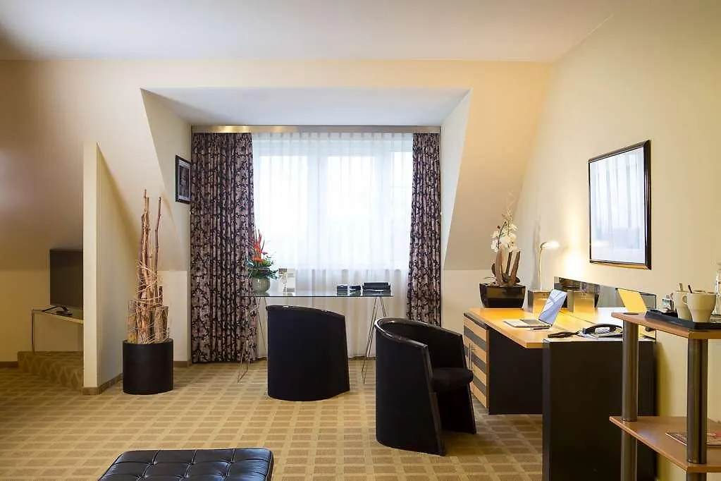 Lindner Hotel Frankfurt Hochst フランクフルト 0*,