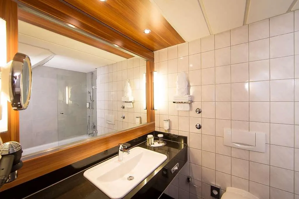 Lindner Hotel Frankfurt Hochst フランクフルト 0*,